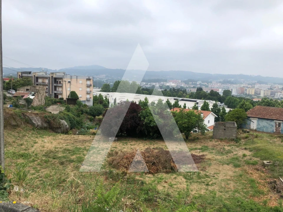 Moradia T3 para Venda em Guilhufe e Urrô Foto 27