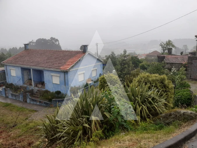 Moradia T3 para Venda em Guilhufe e Urrô Foto 3