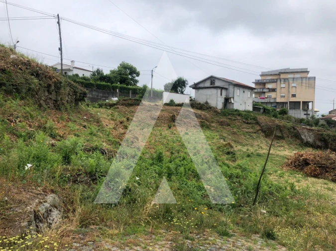 Moradia T3 para Venda em Guilhufe e Urrô Foto 18