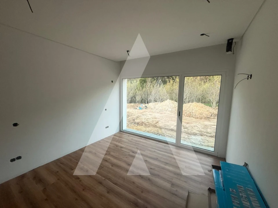 Moradia T4 para Venda em Leiria, Pousos, Barreira e Cortes Foto 41