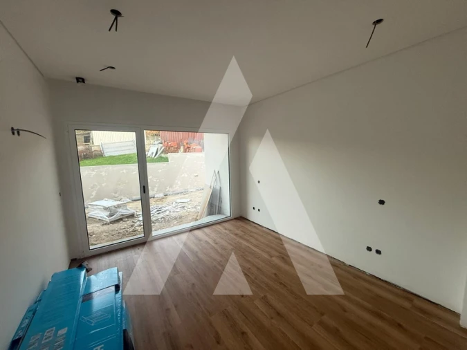 Moradia T4 para Venda em Leiria, Pousos, Barreira e Cortes Foto 12
