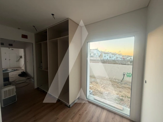 Moradia T4 para Venda em Leiria, Pousos, Barreira e Cortes Foto 52