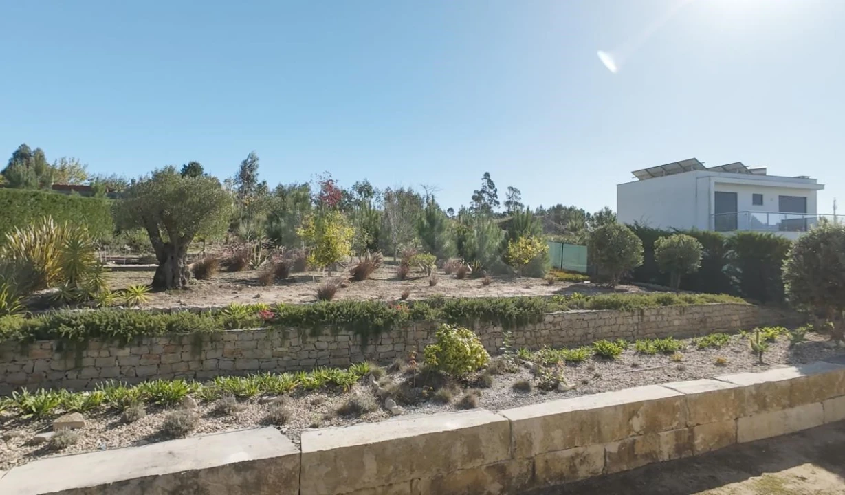 Moradia T4 para Venda em Nadadouro Foto 6