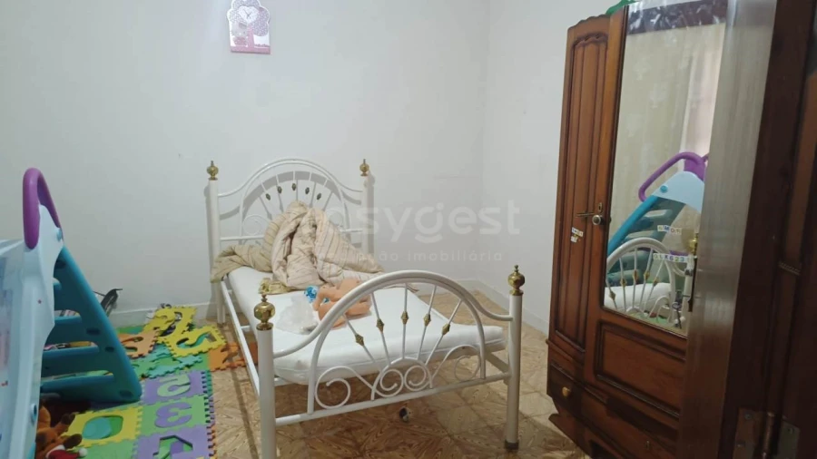 Moradia T3 para Venda em Odivelas Foto 6