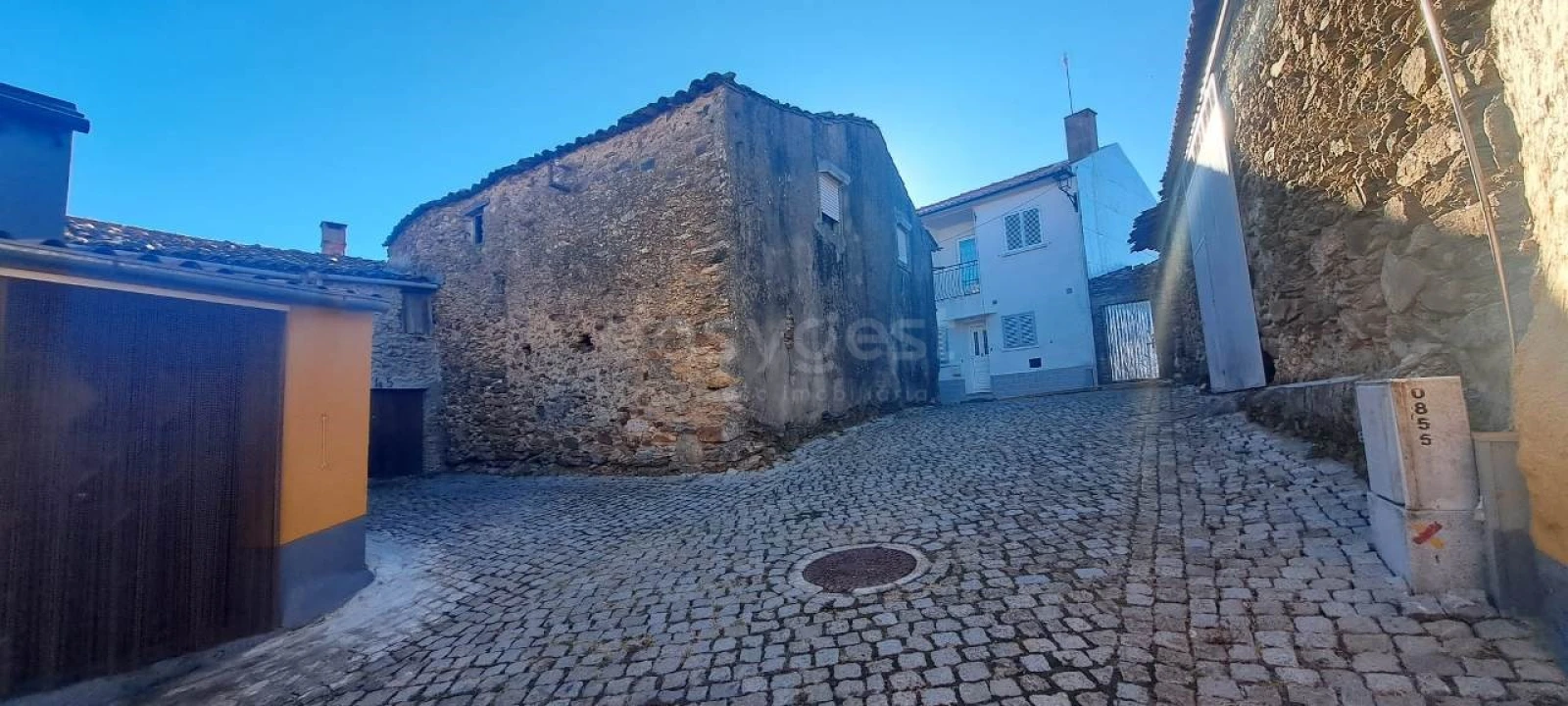 Moradia T3 para Venda em Mogadouro, Valverde, Vale de Porco e Vilar de Rei Foto 3