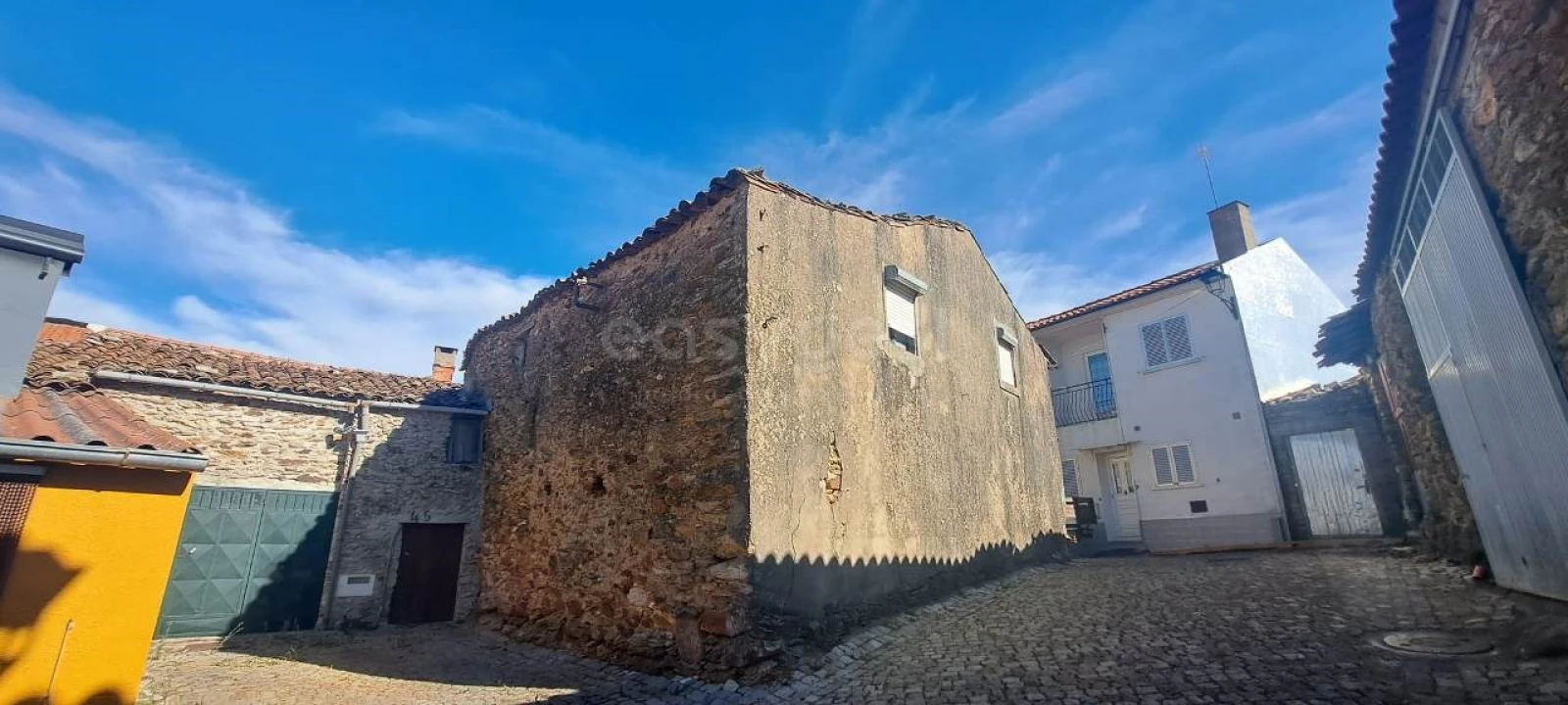 Moradia T3 para Venda em Mogadouro, Valverde, Vale de Porco e Vilar de Rei Foto 4