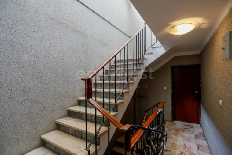 Apartamento T3 para Venda em Santa Maria, São Pedro e Matacães Foto 34