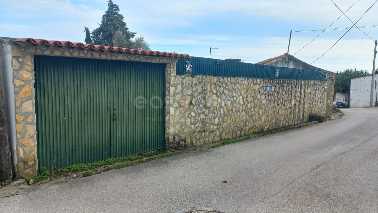 Moradia T2 para Venda em Achete, Azoia de Baixo e Póvoa de Santarém Foto 1