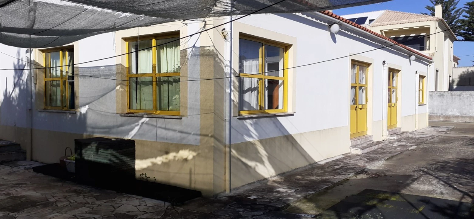 Moradia T8 para Venda em Queluz e Belas Foto 4