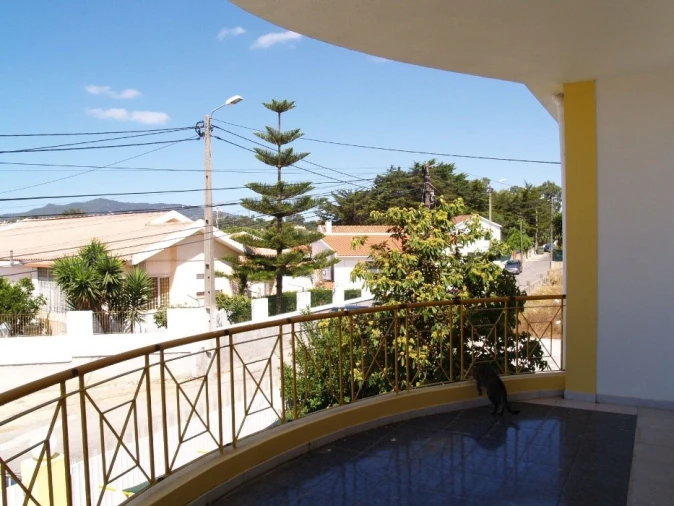 Moradia T8 para Venda em Queluz e Belas Foto 12