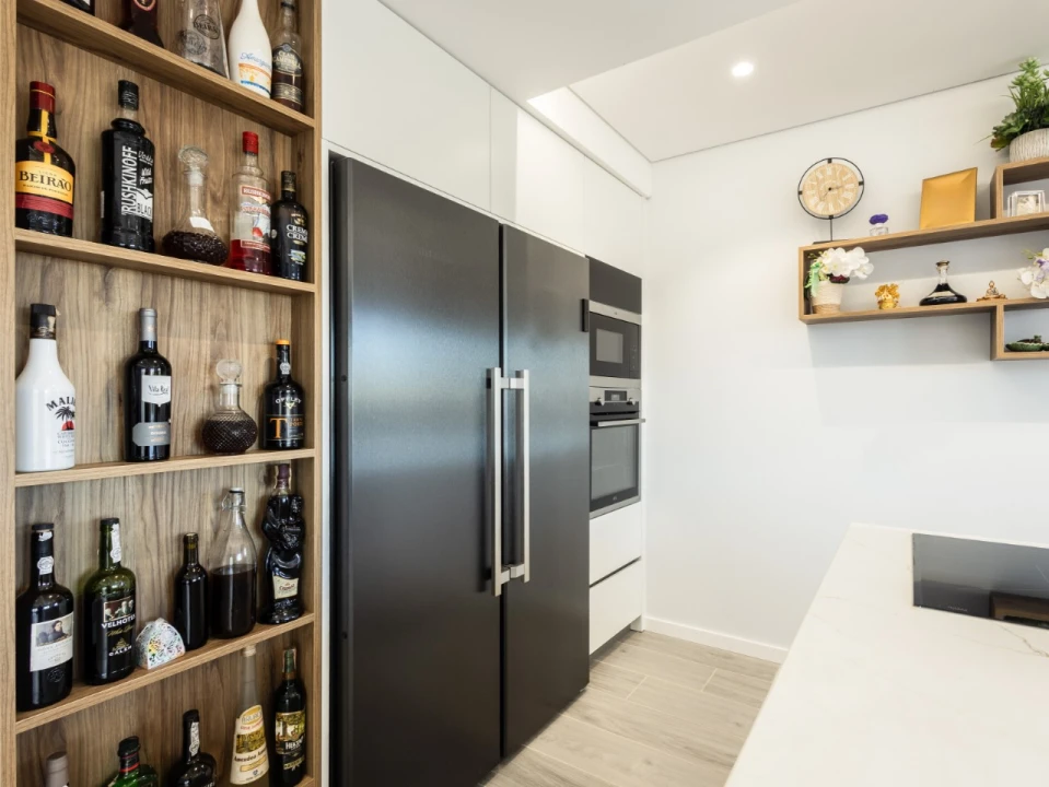 Moradia T4 para Venda em Tavarede Foto 4