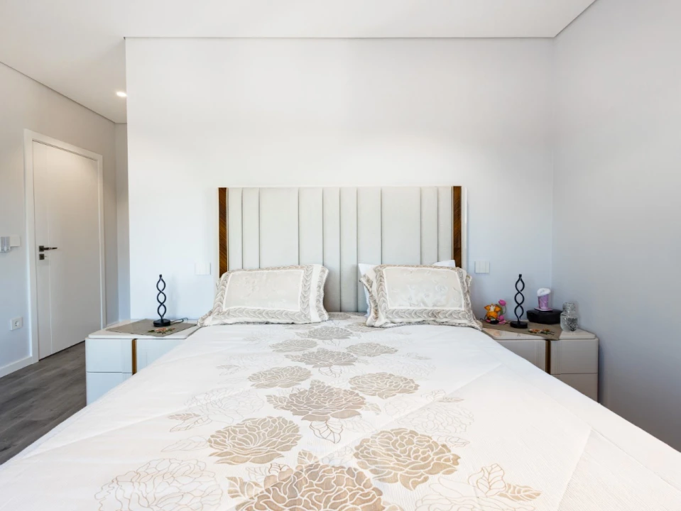 Moradia T4 para Venda em Tavarede Foto 27