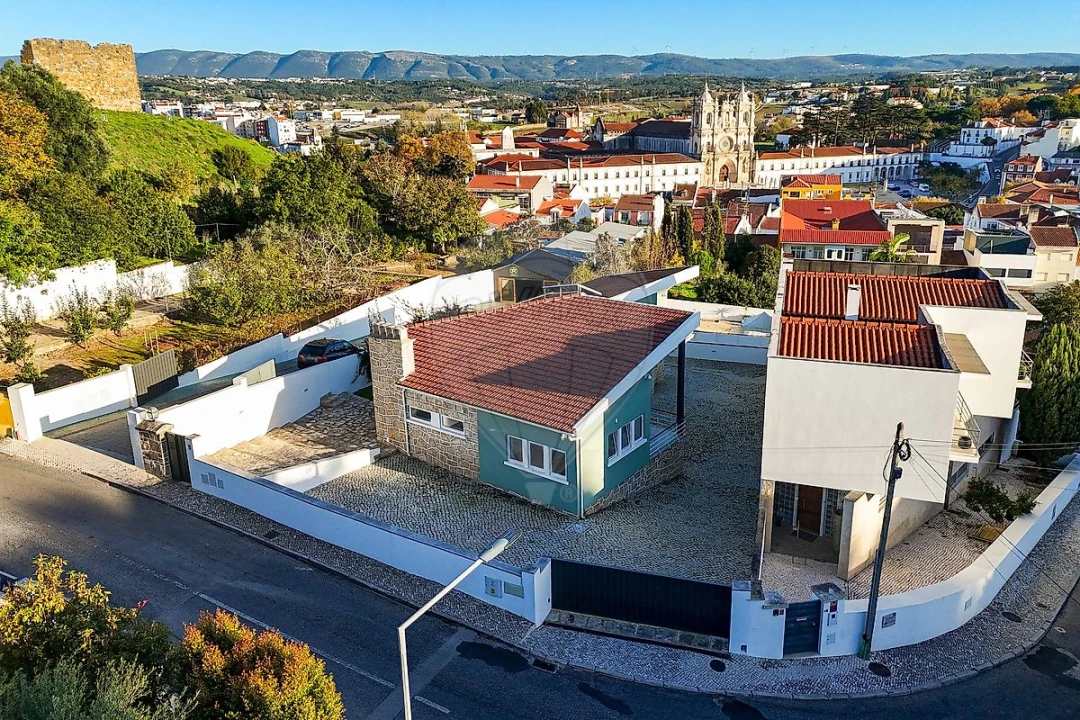 Moradia T4 para Venda em Alcobaça e Vestiaria Foto 28