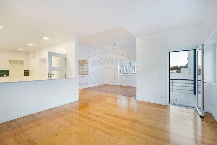 Moradia T4 para Venda em Alcobaça e Vestiaria Foto 3