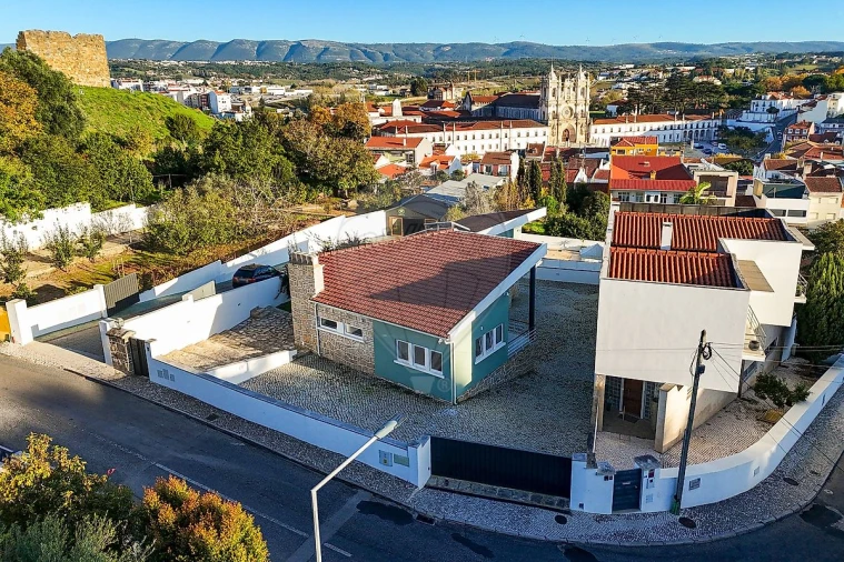 Moradia T4 para Venda em Alcobaça e Vestiaria Foto 28