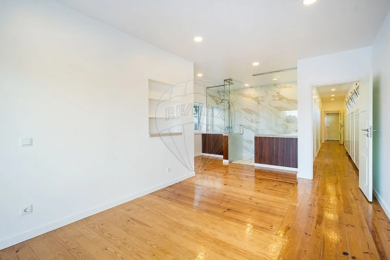 Moradia T4 para Venda em Alcobaça e Vestiaria Foto 23