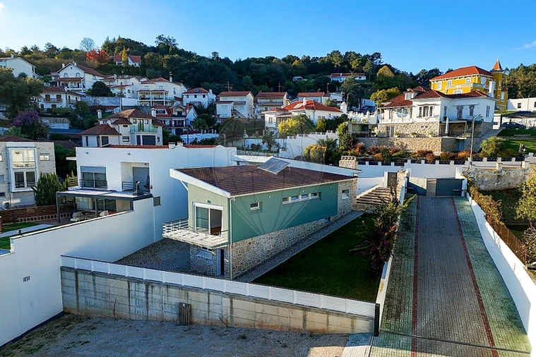 Moradia T4 para Venda em Alcobaça e Vestiaria Foto 35