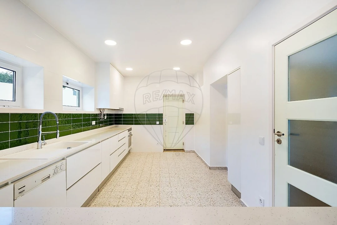 Moradia T4 para Venda em Alcobaça e Vestiaria Foto 8