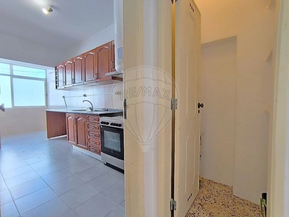 Apartamento T3 para Venda em Mina de Água Foto 2