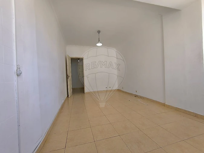 Apartamento T3 para Venda em Mina de Água Foto 9