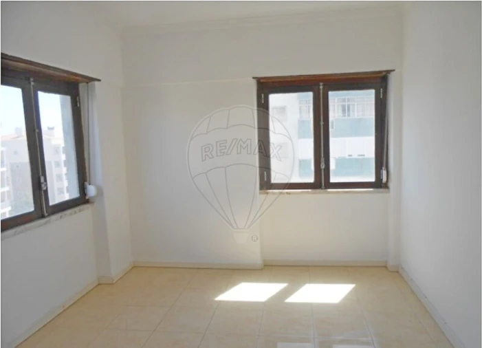 Apartamento T3 para Venda em Mina de Água Foto 4