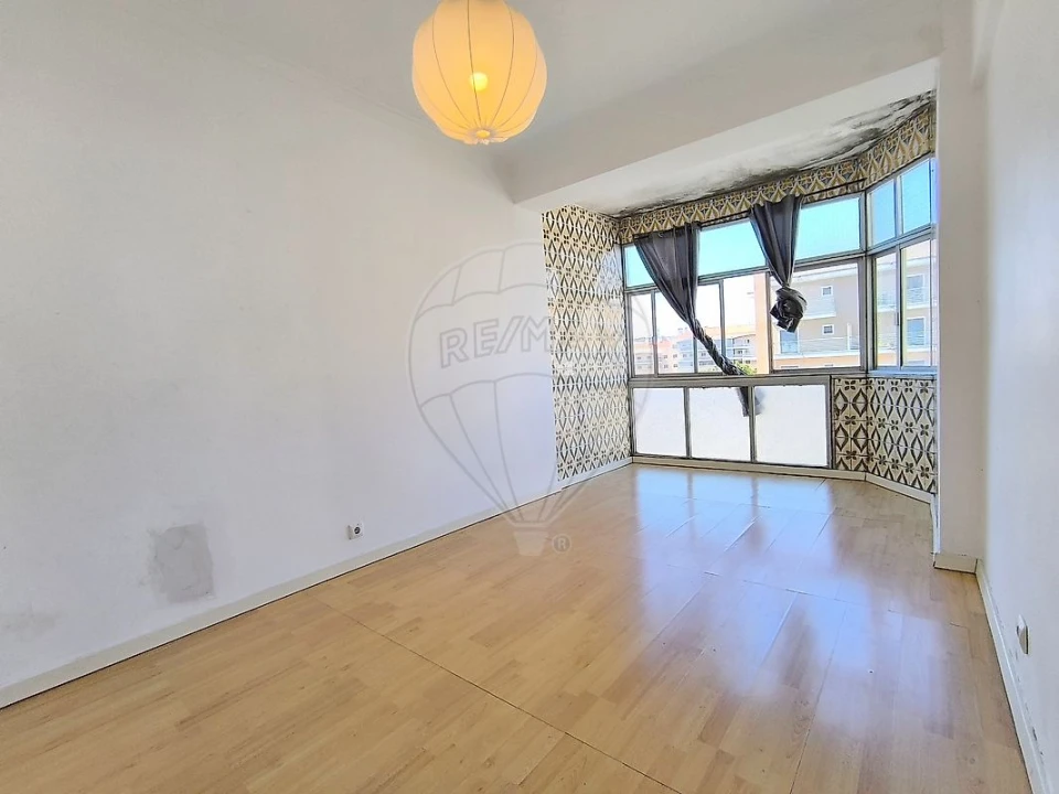 Apartamento T3 para Venda em Mina de Água Foto 15