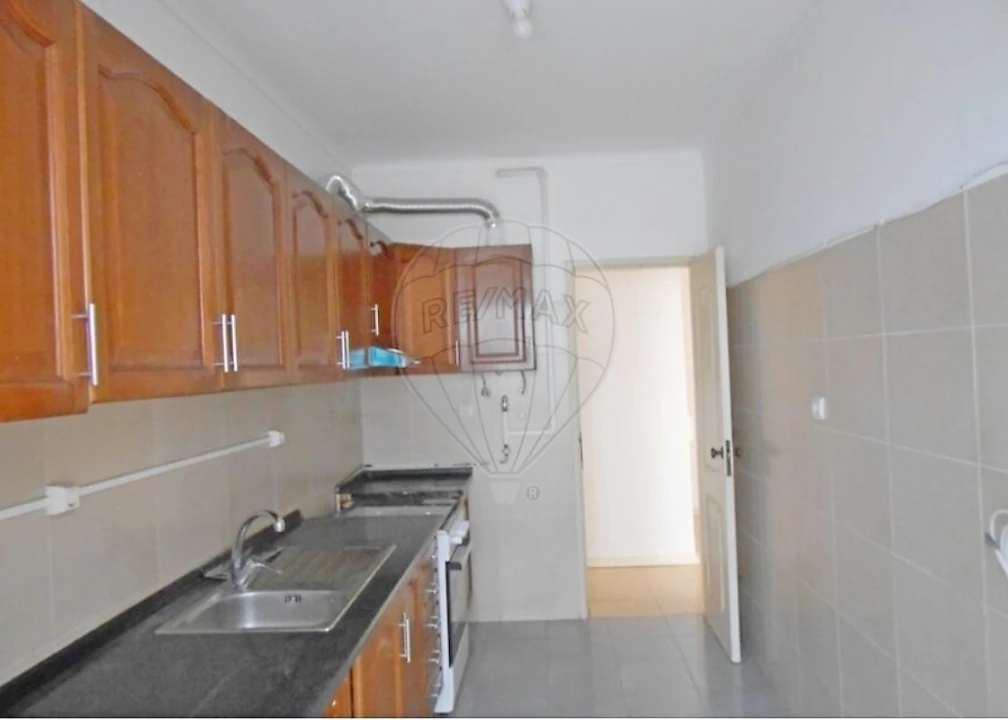 Apartamento T3 para Venda em Mina de Água Foto 6