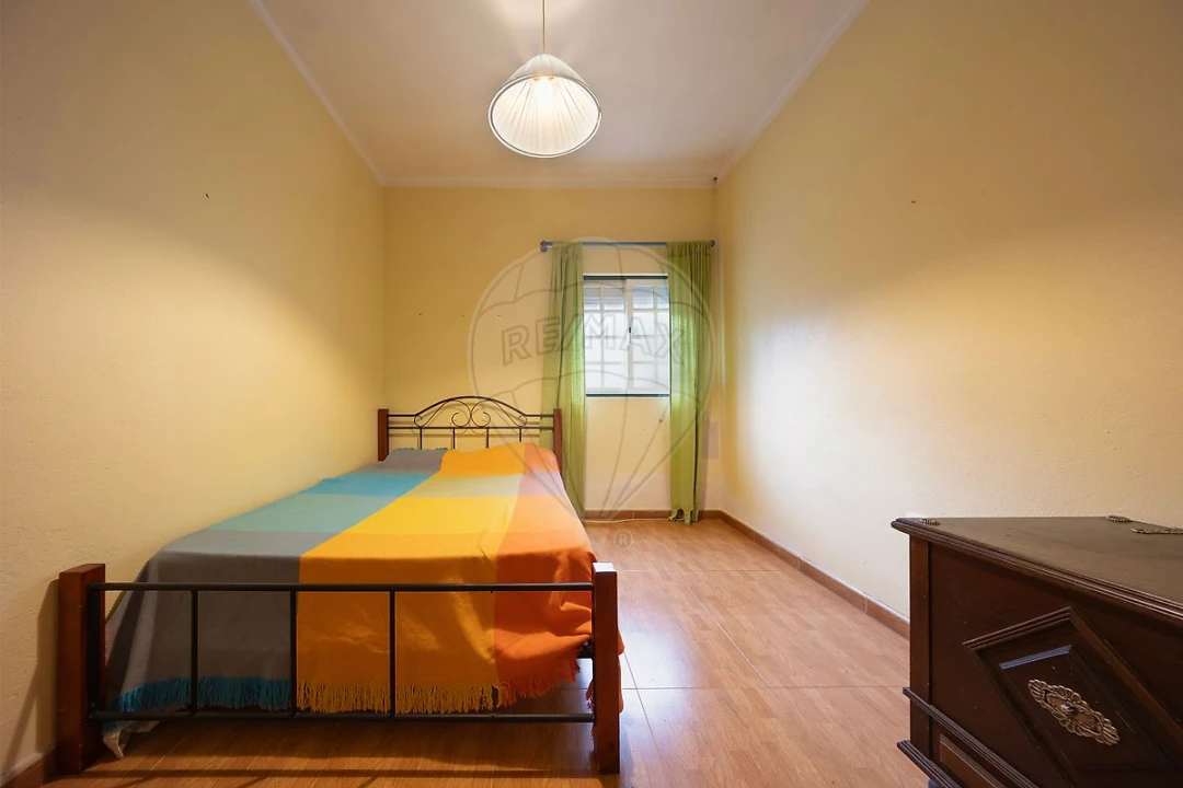 Moradia T3 para Venda em Vale de Santarem Foto 12