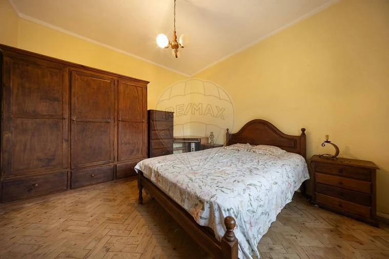 Moradia T3 para Venda em Vale de Santarem Foto 11