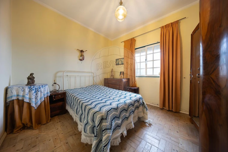 Moradia T3 para Venda em Vale de Santarem Foto 13