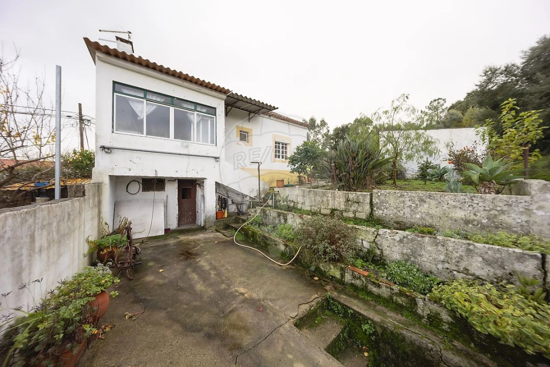 Moradia T3 para Venda em Vale de Santarem Foto 6