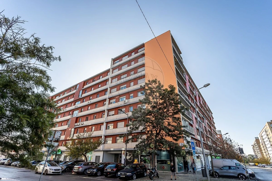 Apartamento T2 para Arrendamento em Lumiar Foto 29