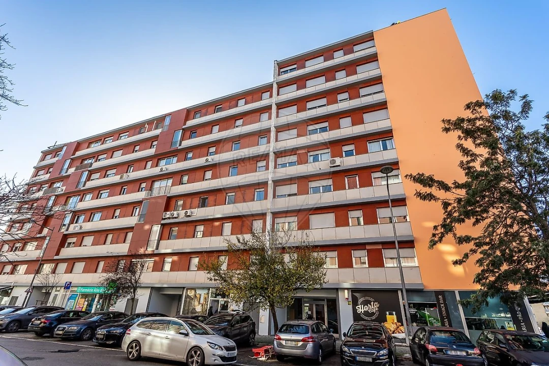 Apartamento T2 para Arrendamento em Lumiar Foto 28