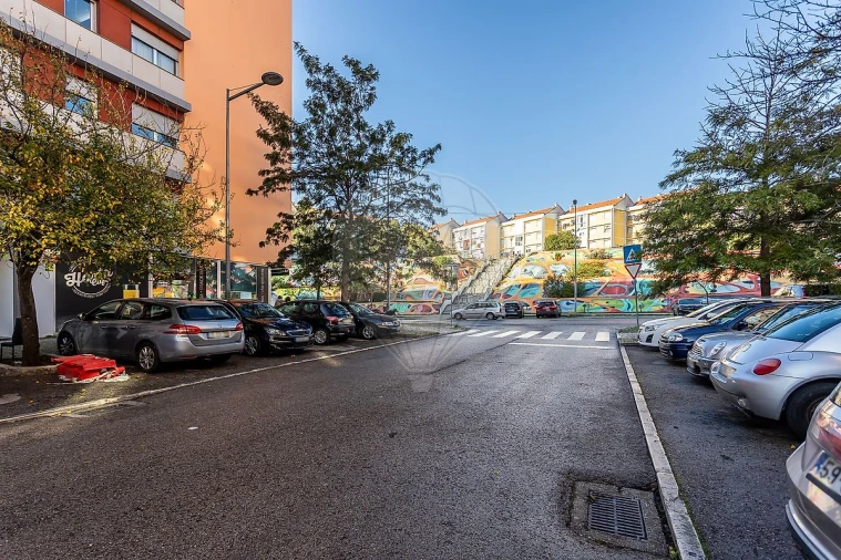 Apartamento T2 para Arrendamento em Lumiar Foto 33