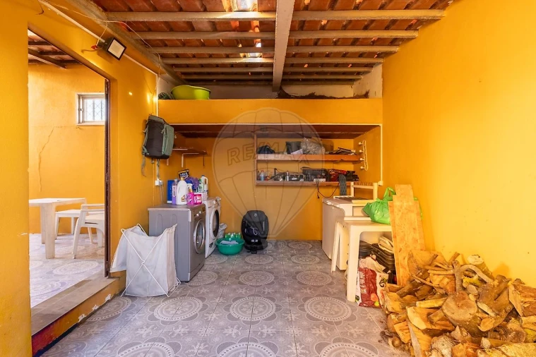 Moradia T2 para Venda em Miragaia e Marteleira Foto 23