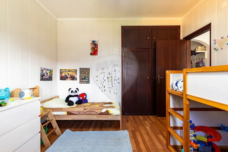 Moradia T2 para Venda em Miragaia e Marteleira Foto 9