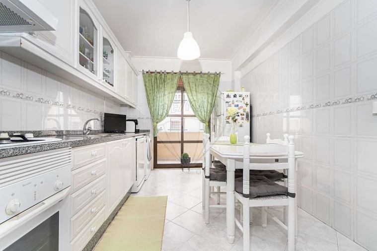 Apartamento T3 para Venda em Alverca do Ribatejo e Sobralinho Foto 7