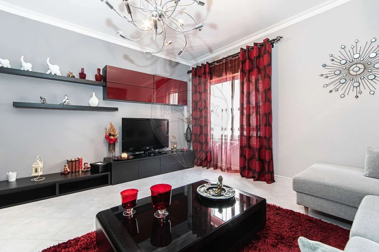 Apartamento T3 para Venda em Alverca do Ribatejo e Sobralinho Foto 2