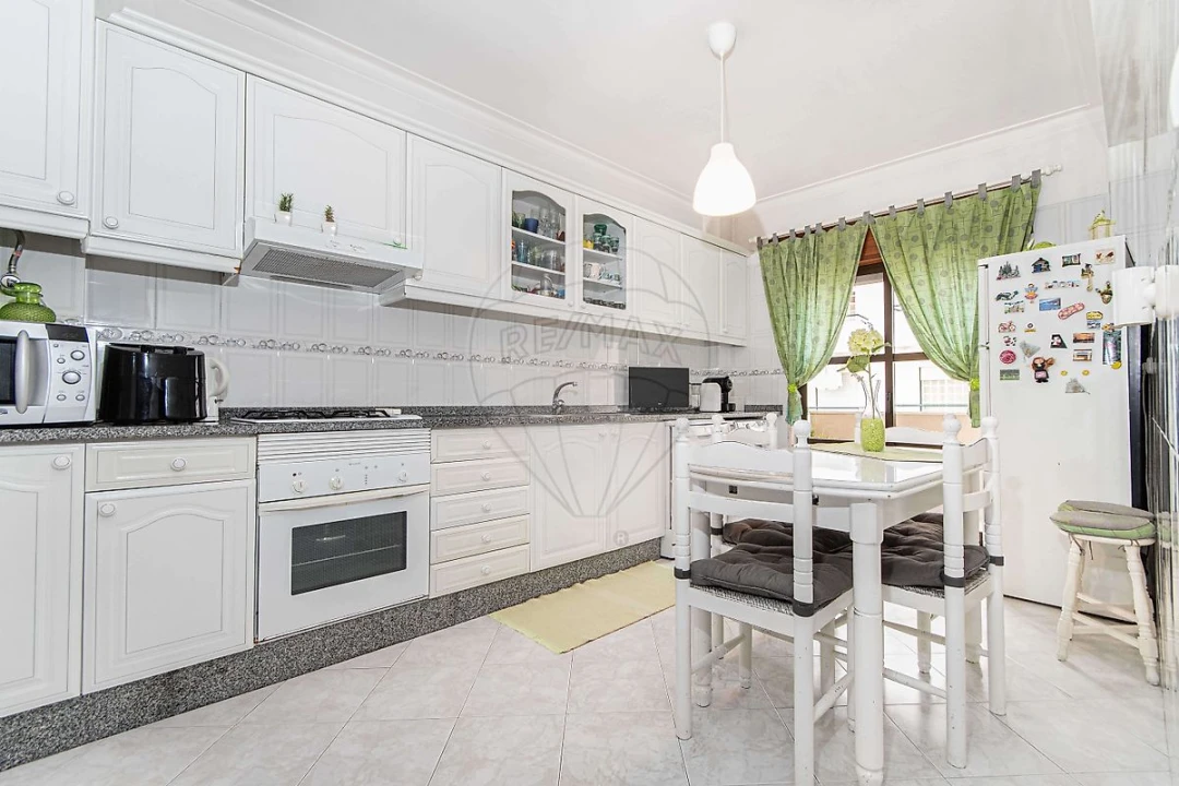 Apartamento T3 para Venda em Alverca do Ribatejo e Sobralinho Foto 8