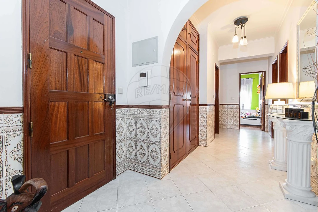 Apartamento T3 para Venda em Alverca do Ribatejo e Sobralinho Foto 6