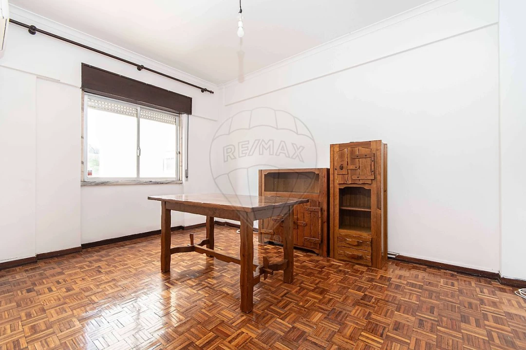 Apartamento T2 para Venda em Póvoa de Santa Iria e Forte da Casa Foto 8