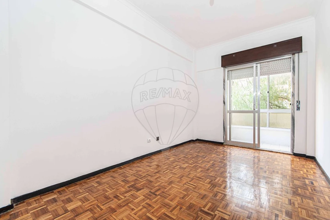 Apartamento T2 para Venda em Póvoa de Santa Iria e Forte da Casa Foto 18