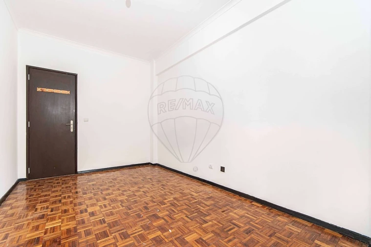 Apartamento T2 para Venda em Póvoa de Santa Iria e Forte da Casa Foto 14