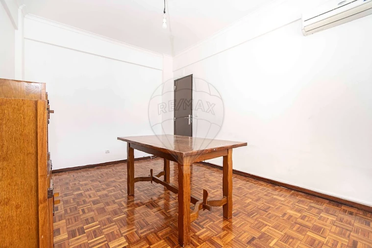 Apartamento T2 para Venda em Póvoa de Santa Iria e Forte da Casa Foto 10