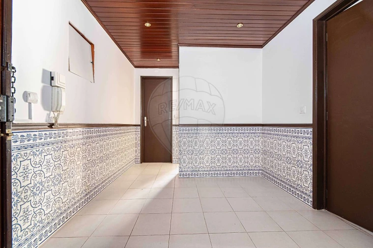 Apartamento T2 para Venda em Póvoa de Santa Iria e Forte da Casa Foto 19