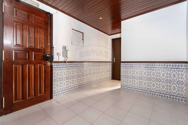 Apartamento T2 para Venda em Póvoa de Santa Iria e Forte da Casa Foto 6