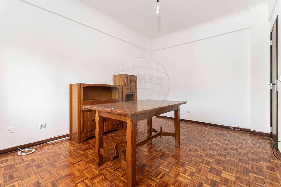 Apartamento T2 para Venda em Póvoa de Santa Iria e Forte da Casa Foto 9