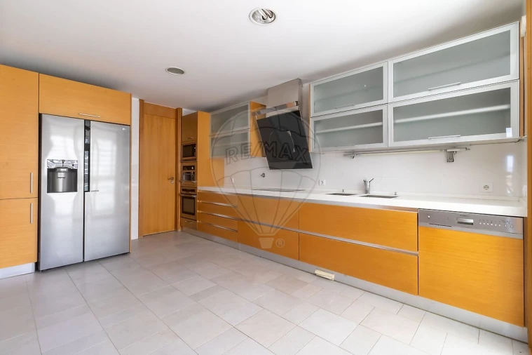 Apartamento T4 para Venda em Belém Foto 11