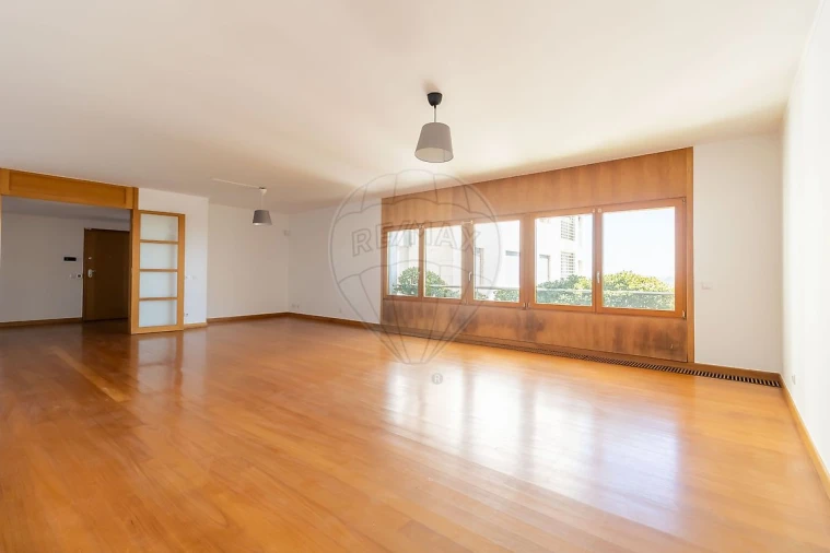 Apartamento T4 para Venda em Belém Foto 6