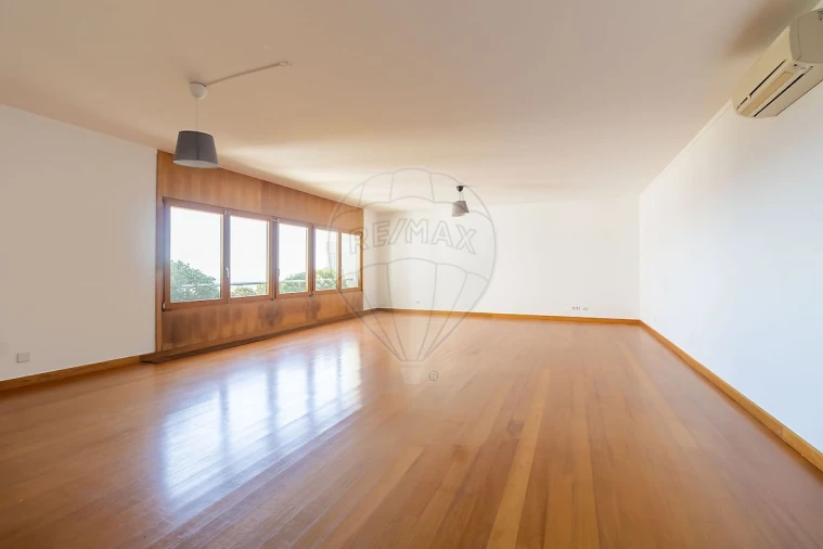 Apartamento T4 para Venda em Belém Foto 7